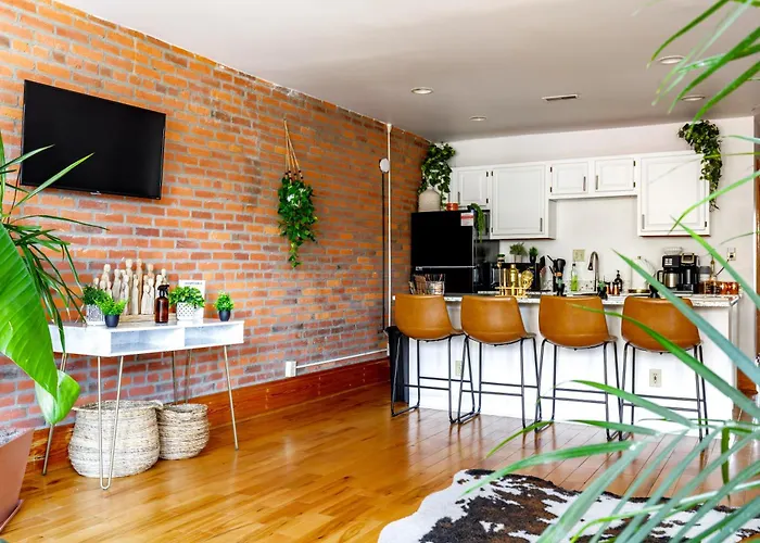 Apartment Free Parking Downtown Nationwide Convention